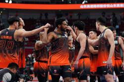 赛前欧联焦点战，山东男篮篮板制胜，底气十足，身体对抗强度拉满的简单介绍万博体育全站APP