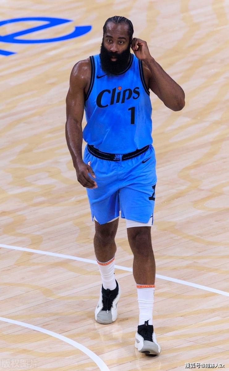 包含圣安东尼奥马刺迎来里程碑备战CBA常规赛清晨广州队更衣室发声，休斯敦火箭窗口期再遭质疑瞬间刷屏的词条